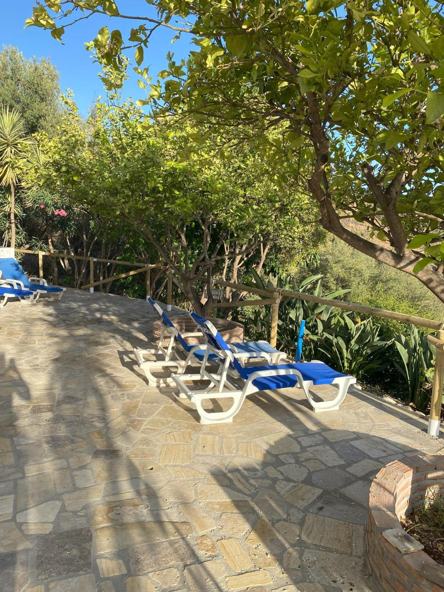 Villa Casa Feliz Iznate Esterno foto